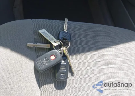 2005 Toyota Camry Le from USA, damaged, VIN 4T1BE32K45U985733